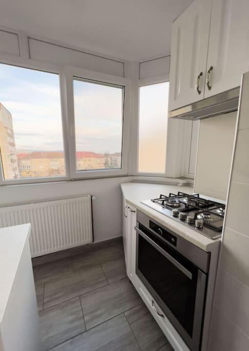 Apartament Spatios In Oradea Exterior foto