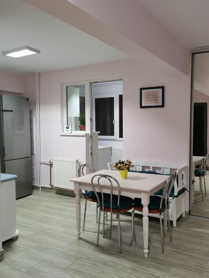 Apartament Spatios In Oradea Exterior foto