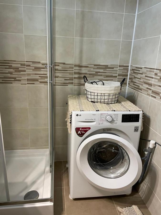 Apartament Spatios In Oradea Exterior foto